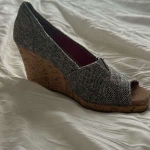 Tom’s silver Karsen wedge open toed shoe
